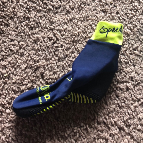 Beach Socks - Picture 2 of 3